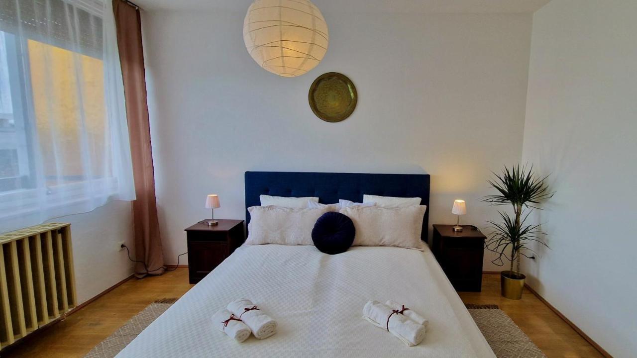 Nosztalgia Apartman Leilighet Veszprém Eksteriør bilde