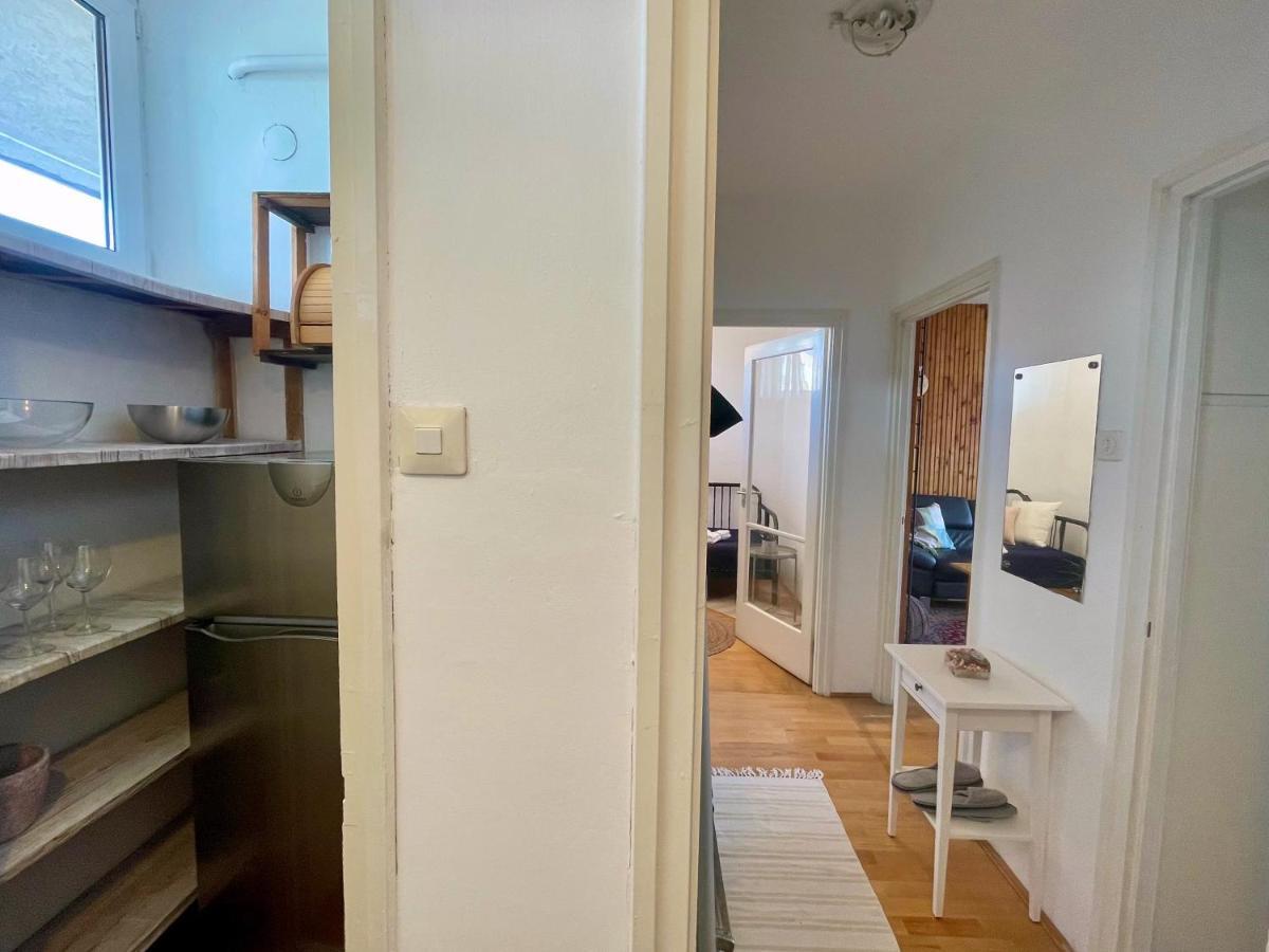 Nosztalgia Apartman Leilighet Veszprém Eksteriør bilde