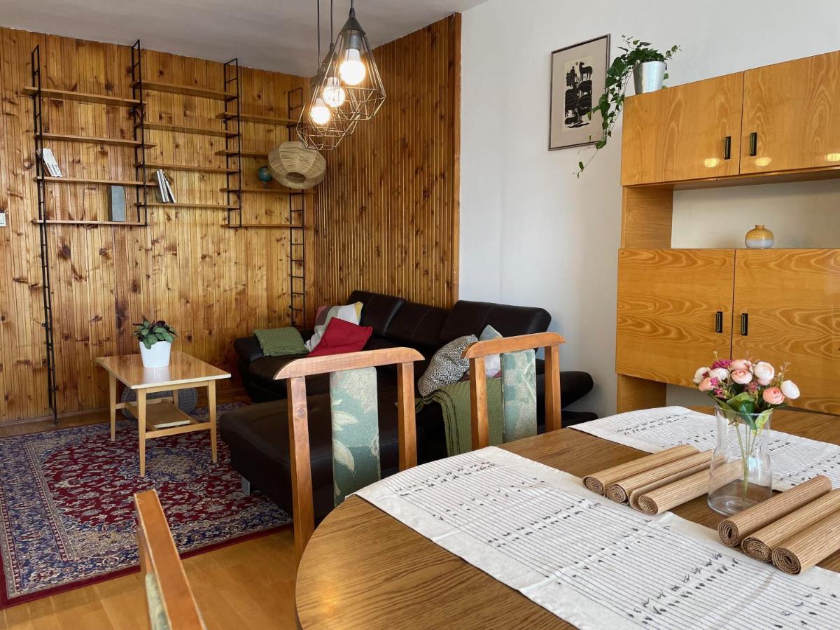 Nosztalgia Apartman Leilighet Veszprém Eksteriør bilde